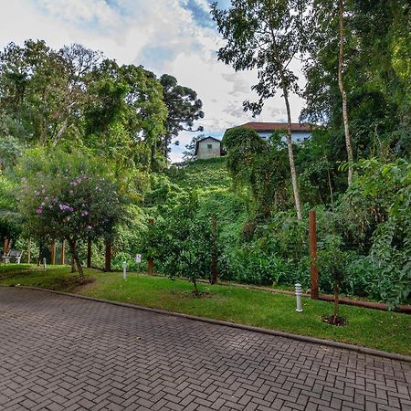 Appartamento Rosa Edificio Parque Da Vinicola Gramado Esterno foto